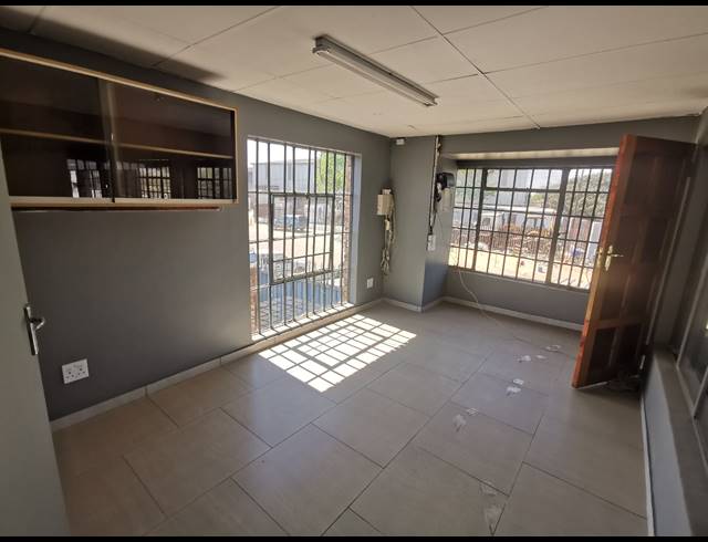 1,000M² FACTORY TO LET IN GERMISTON INDUSTRIAL